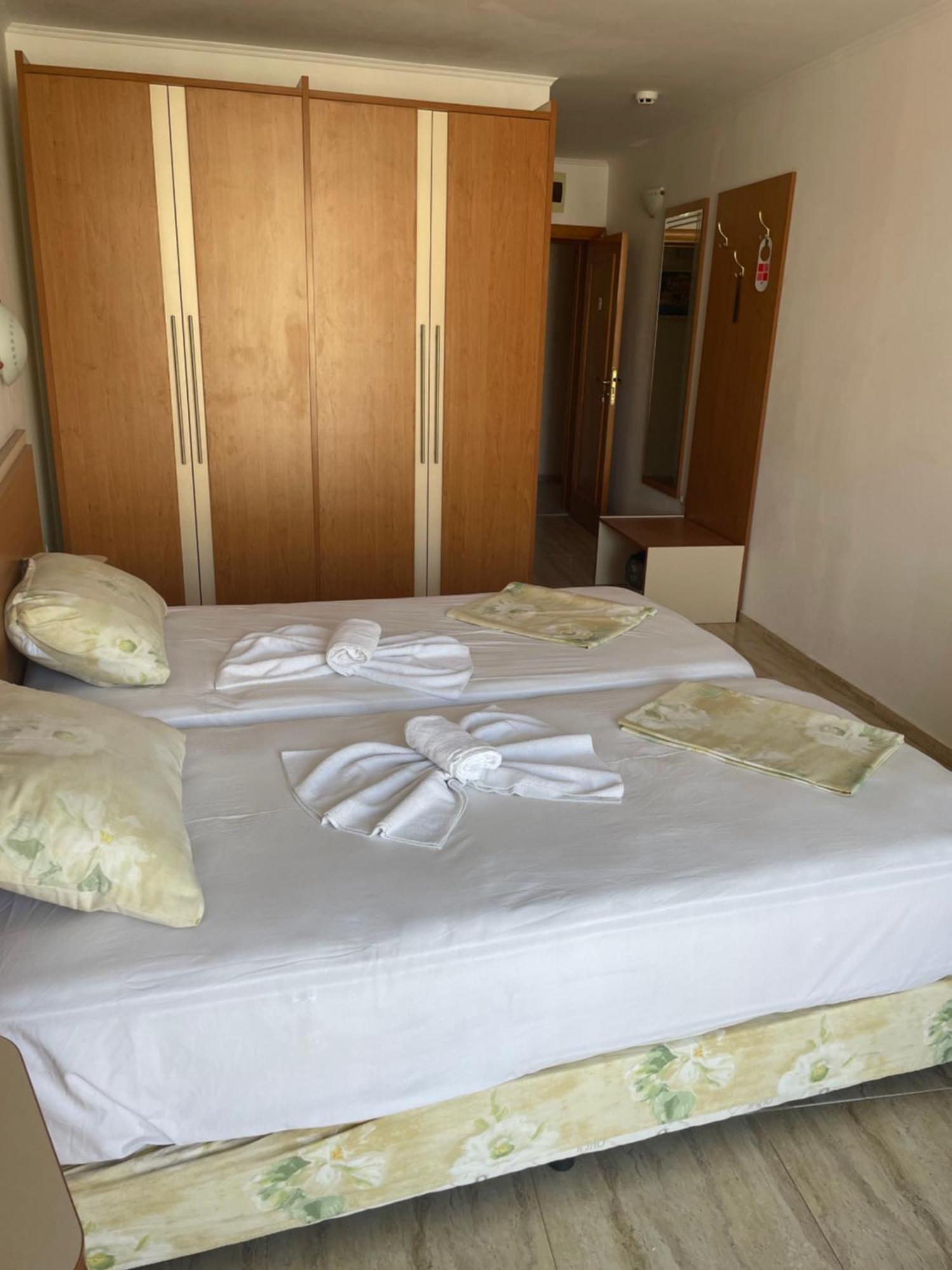 Колизеум 2 Aparthotel Слънчев бряг Стая снимка